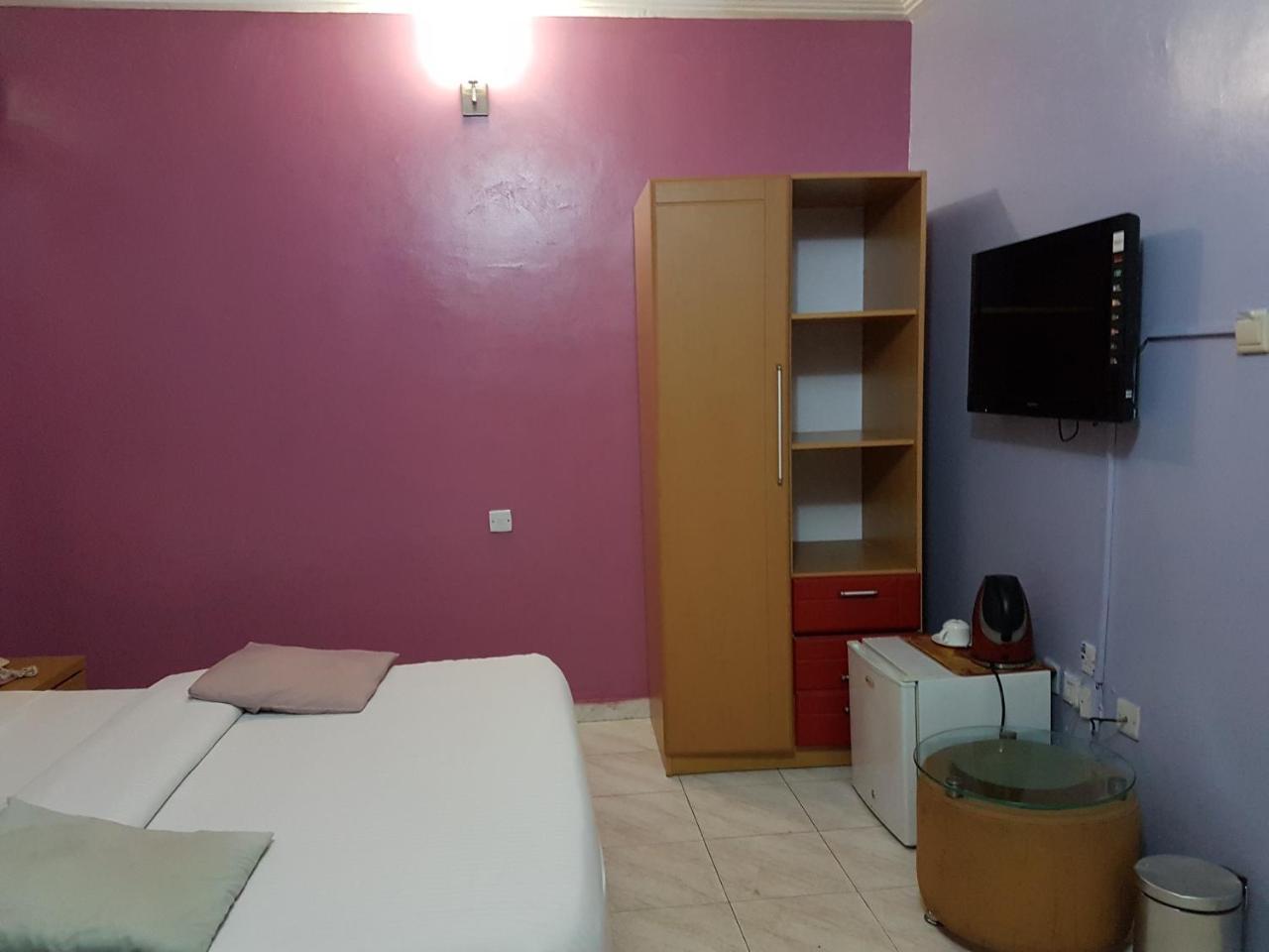 Chamcce Hotel Ajao Лагос Экстерьер фото