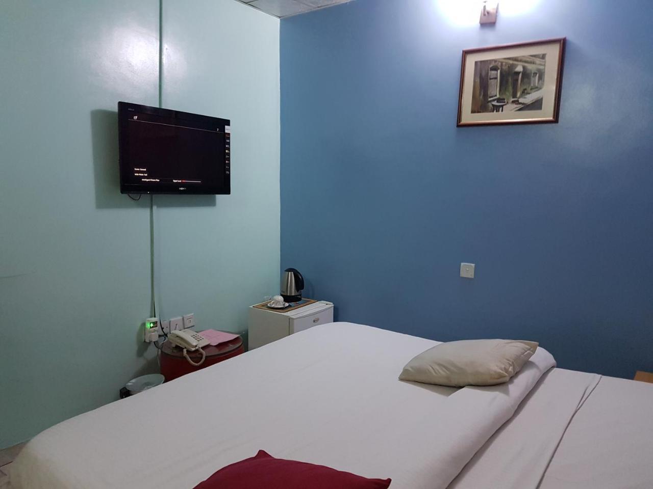Chamcce Hotel Ajao Лагос Экстерьер фото